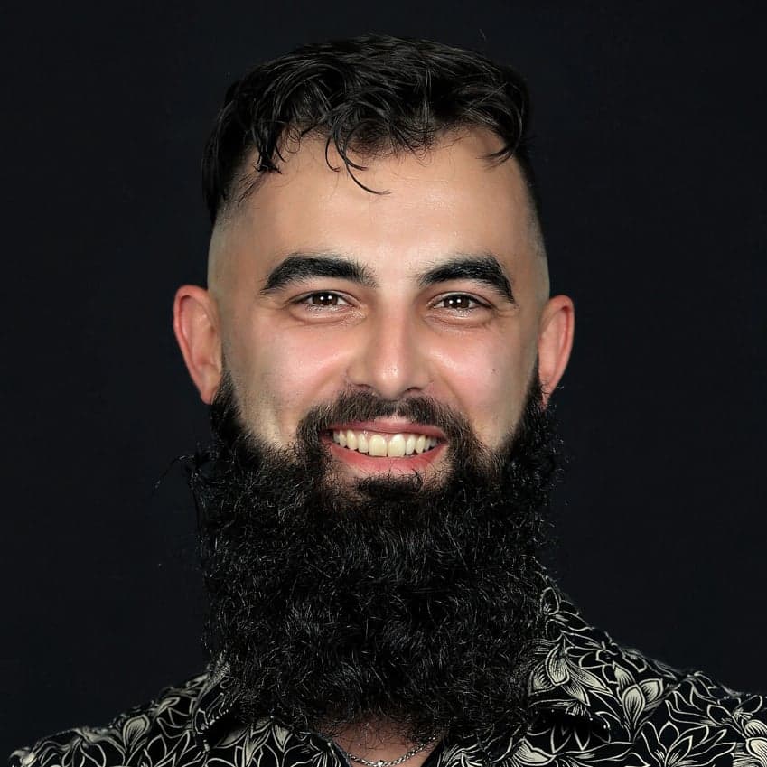 Nicholas Makris headshot