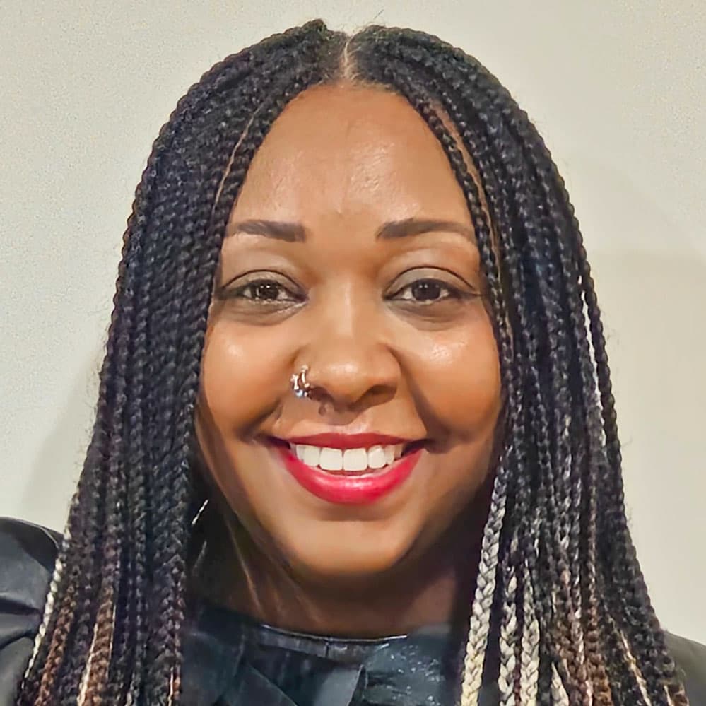 Veronica Logan avatar